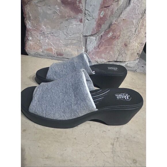 Bass Go To Comfort Size 9.5M Gray Cushion Support Wedge Sandals - Picture 9 of 10